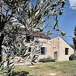 Le Clos De L'olivier Nocleg ze śniadaniem