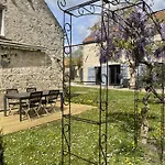 Le Clos De L'olivier Nocleg ze śniadaniem Chaintreaux